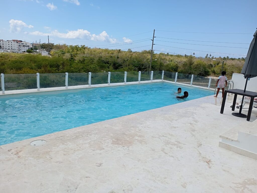 Apartamento Nuevo con Piscina en Bayahíbe – A 5 Minutos de la Playa